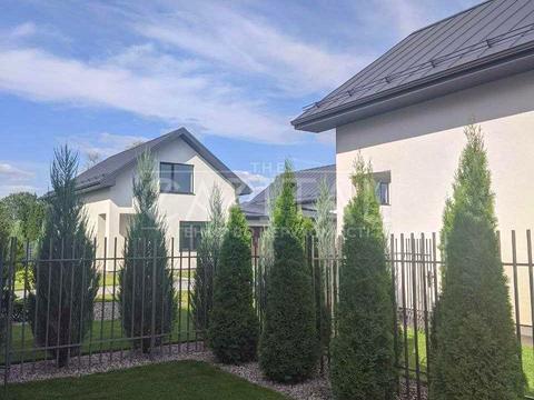 дом по адресу Широкая ул.