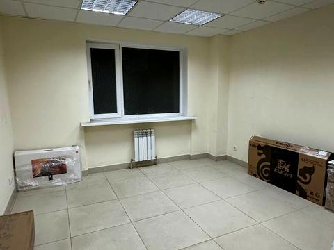 комерційна за адресою Богдана Хмельницького просп. (Героїв Сталінграда), 110