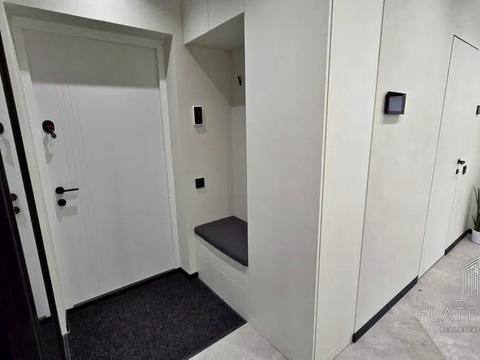 квартира за адресою Дніпровська набережна вул., 18-А