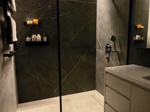 квартира за адресою Дніпровська набережна вул., 18-А