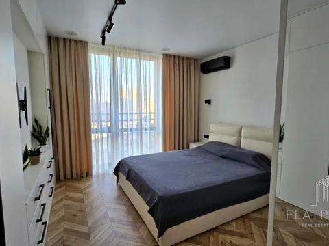 квартира за адресою Дніпровська набережна вул., 18-А