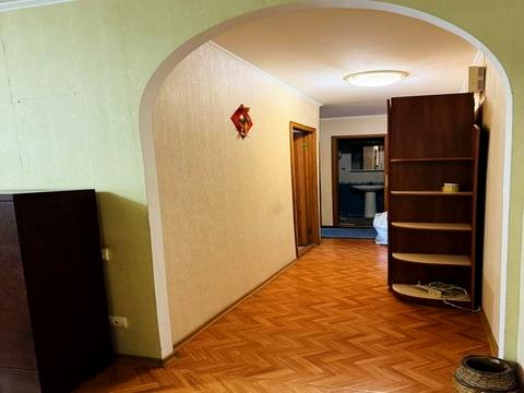 квартира за адресою Юрія Кондратюка вул. (Комунарівська), 11