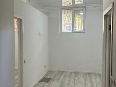 коммерческая по адресу Мира просп. (Леніна), 1