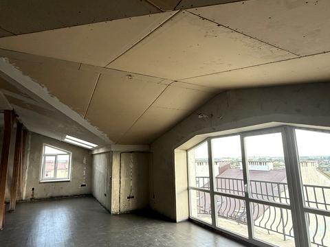 комерційна за адресою Незалежності вул., 143