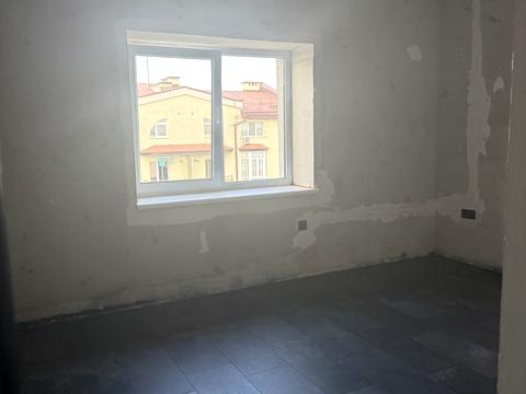 комерційна за адресою Незалежності вул., 143