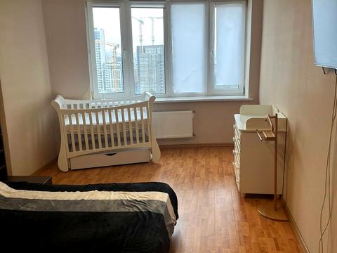 квартира за адресою Верховинна вул., 35