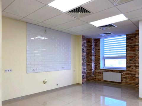 коммерческая по адресу Елены Телиги ул., 6