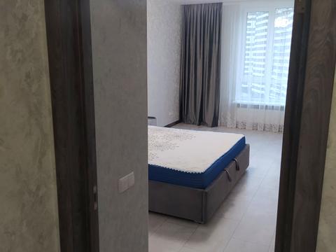 квартира за адресою Олександра Олеся вул., 8/17