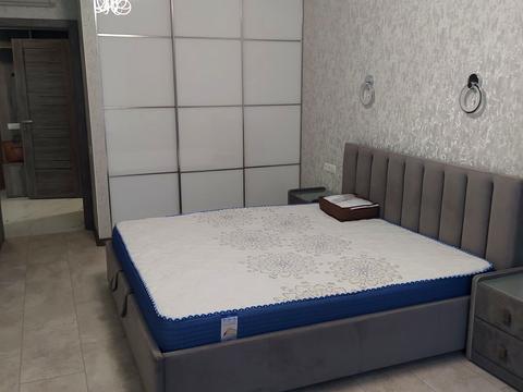 квартира за адресою Олександра Олеся вул., 8/17