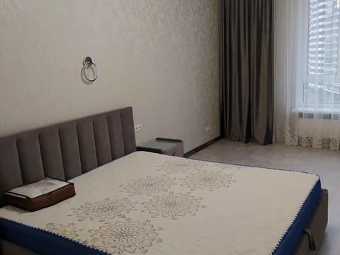 квартира за адресою Олександра Олеся вул., 8/17