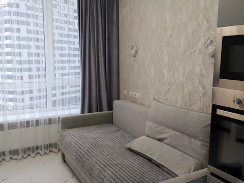 квартира за адресою Олександра Олеся вул., 8/17