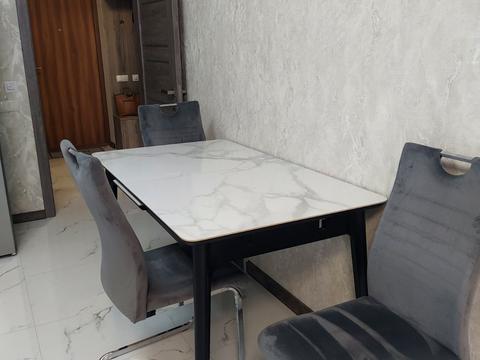 квартира за адресою Олександра Олеся вул., 8/17