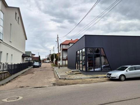 коммерческая по адресу Леси Украинки ул., 11