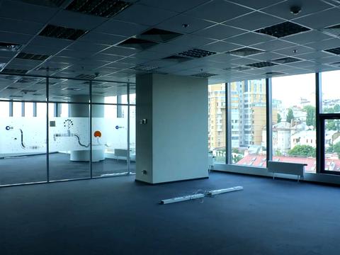 комерційна за адресою Спортивна пл., 1-А