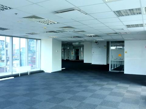 комерційна за адресою Спортивна пл., 1-А