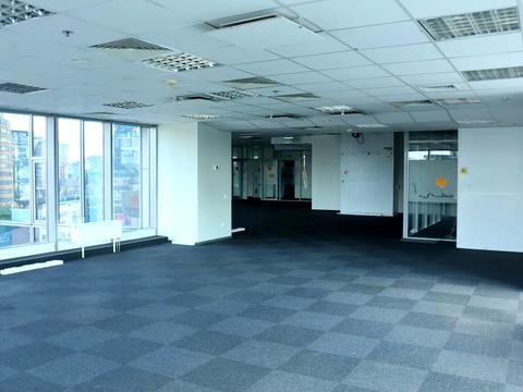 комерційна за адресою Спортивна пл., 1-А