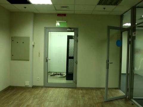 комерційна за адресою Спортивна пл., 1-А