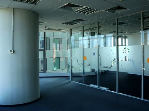 комерційна за адресою Спортивна пл., 1-А