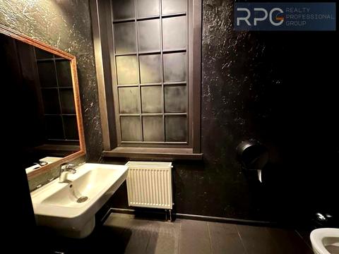 комерційна за адресою Антоновича вул. (Горького), 50