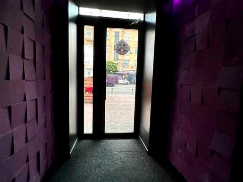 комерційна за адресою Антоновича вул. (Горького), 50