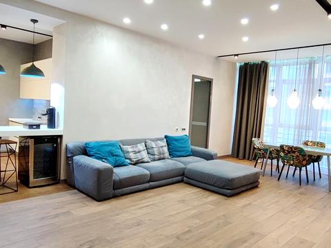 квартира за адресою Крутогірний узвіз (Рогальова), 28