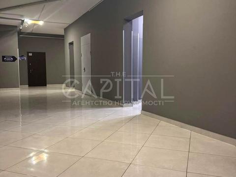 комерційна за адресою Євгена Коновальця вул. (Щорса), 36-Д