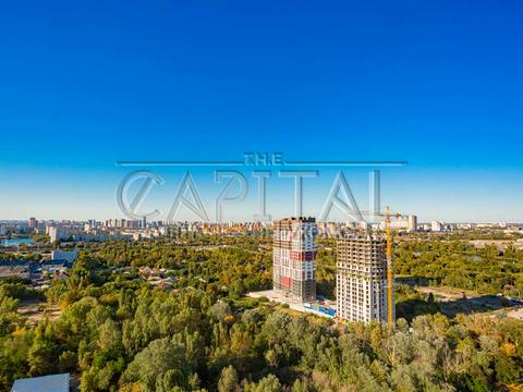 комерційна за адресою Здолбунівська вул., 9-Б