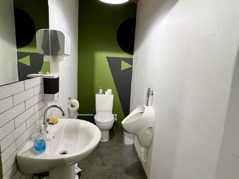 комерційна за адресою Гарматна вул., 6