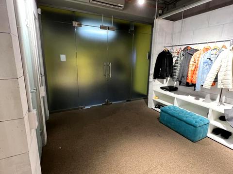 комерційна за адресою Гарматна вул., 6