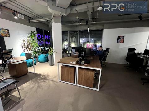 комерційна за адресою Гарматна вул., 6