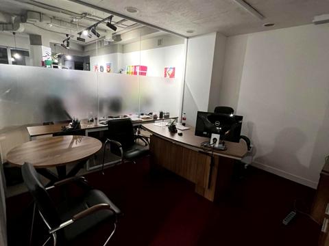 комерційна за адресою Гарматна вул., 6