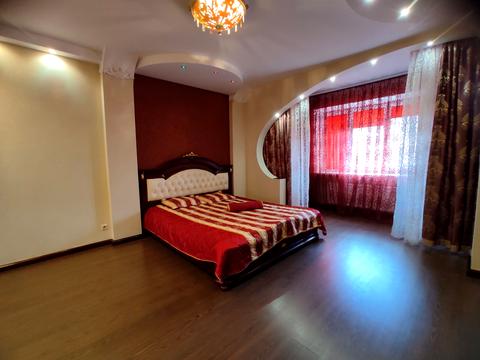 квартира за адресою Героїв Майдану вул. (Театральна), 48