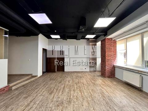 комерційна за адресою Польова вул., 24