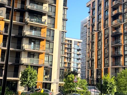 паркомісце за адресою Джона Маккейна вул. (Івана Кудрі), 1-Б