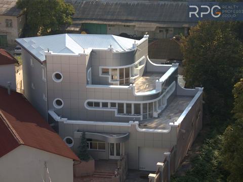 комерційна за адресою Ґарета Джонса вул. (Сім'ї Хохлових), 15