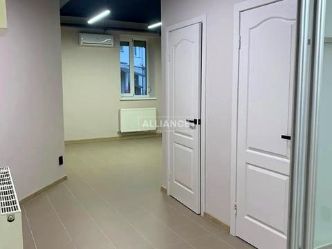 коммерческая по адресу Ивана Миколайчука ул., 6