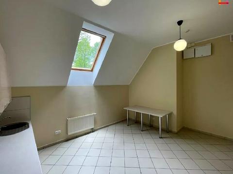 комерційна за адресою Уласа Самчука вул. (улица Пархоменко), 24