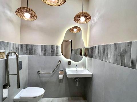 комерційна за адресою В'ячеслава Чорновола просп. (), 16ж