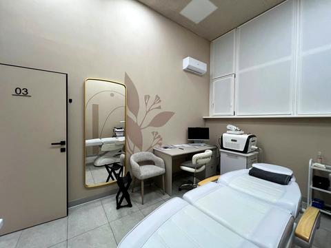 комерційна за адресою В'ячеслава Чорновола просп. (), 16ж