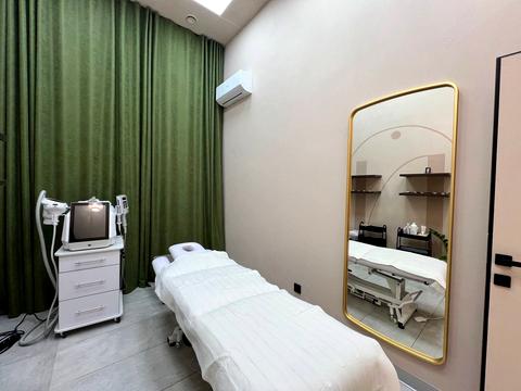 комерційна за адресою В'ячеслава Чорновола просп. (), 16ж