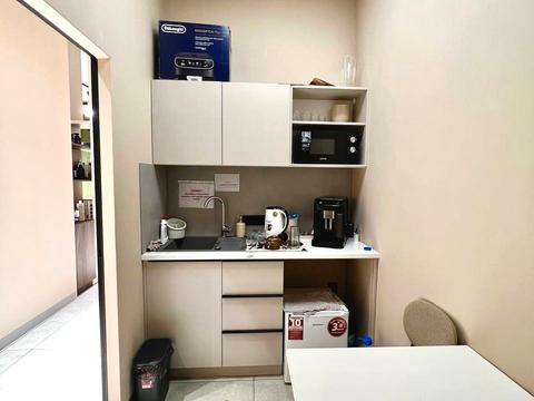 комерційна за адресою В'ячеслава Чорновола просп. (), 16ж