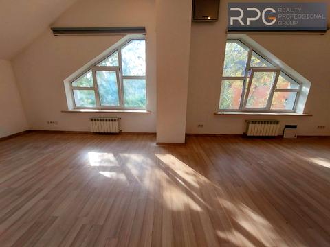 комерційна за адресою Редутна вул., 58