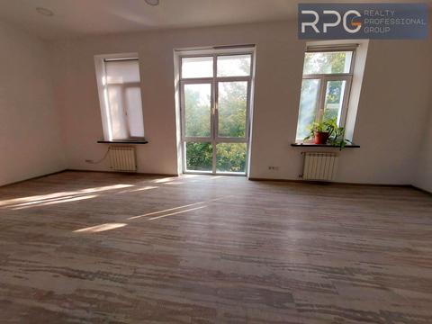 комерційна за адресою Редутна вул., 58