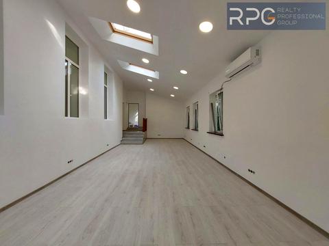 комерційна за адресою Редутна вул., 58