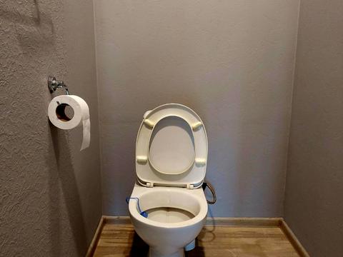 комерційна за адресою Редутна вул., 58