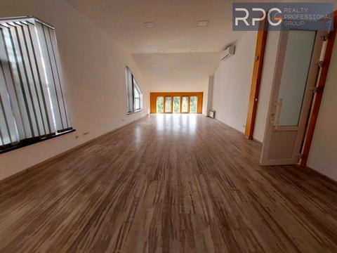 комерційна за адресою Редутна вул., 58