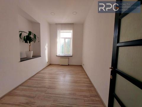 комерційна за адресою Редутна вул., 58