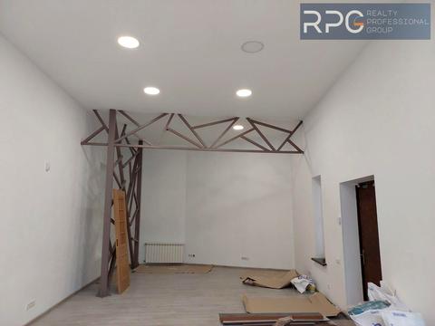 комерційна за адресою Редутна вул., 58