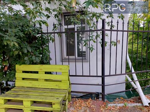 комерційна за адресою Редутна вул., 58