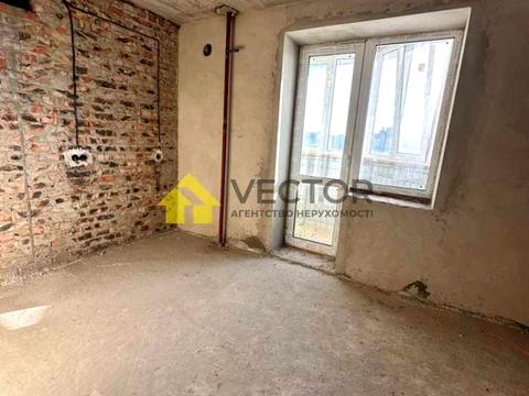 квартира за адресою Євгена Коновальця бульв. (Маршала Конєва), 1б